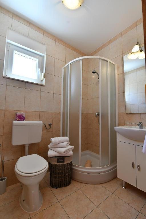 Apartments Vila Miranda Vodice Exterior photo